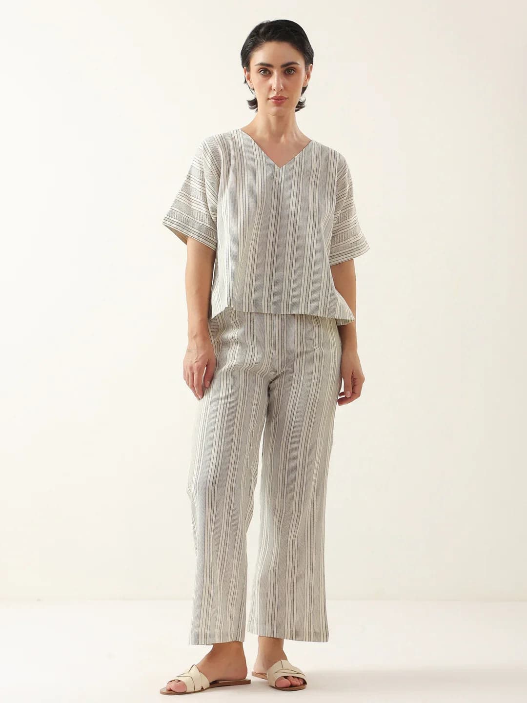 Xerostle Fashion Ash Vee Rest Pair