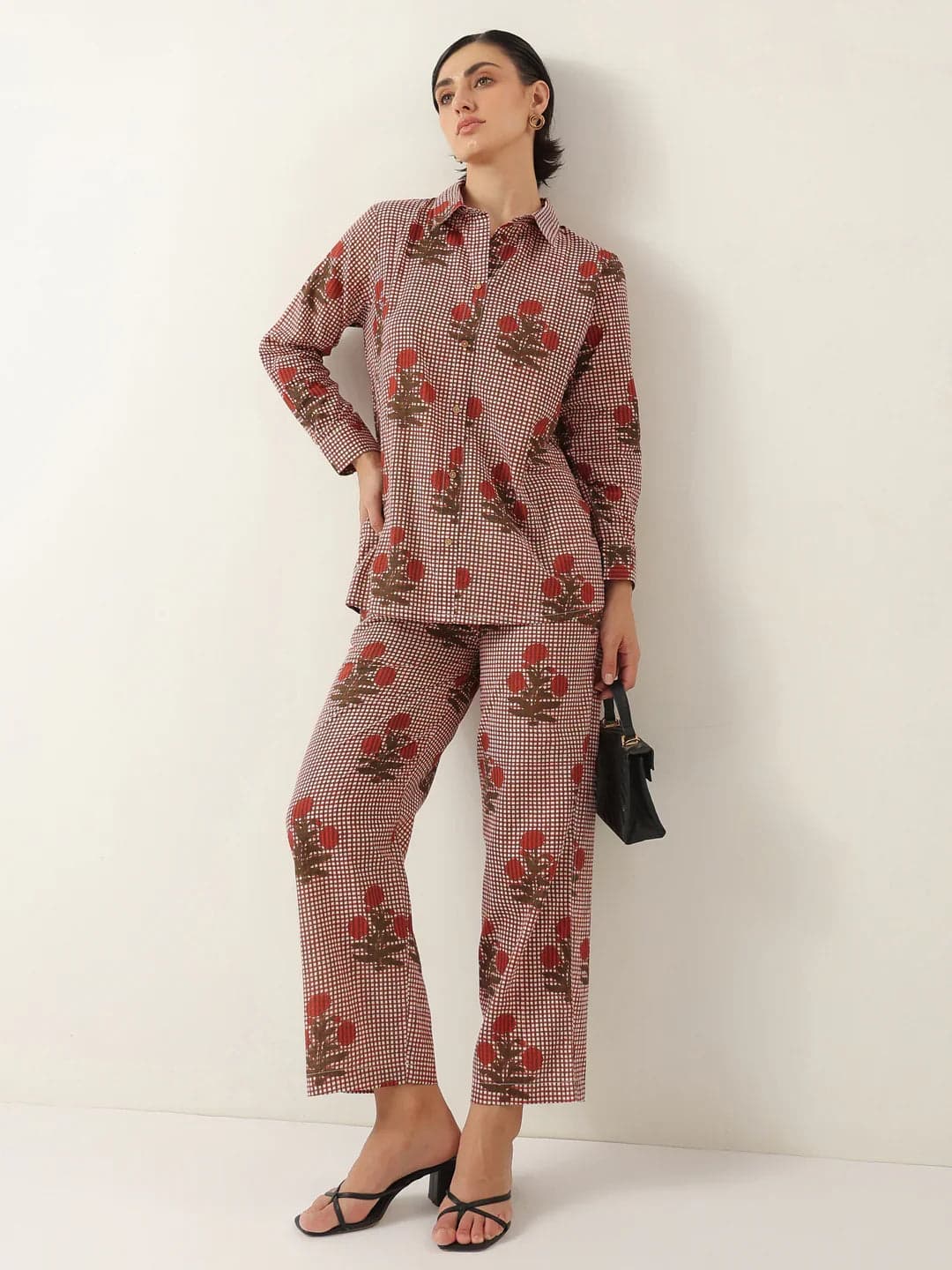 Xerostle Fashion Crimson Garden Collar Rest